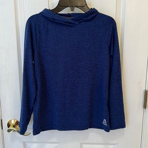 Boys Reebok dry fit long sleeve, hooded shirt in dark Heather blue size medium
